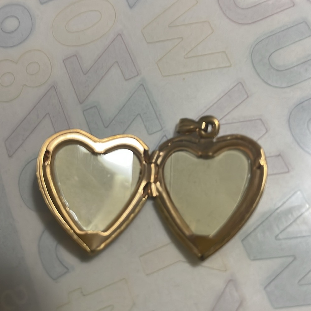 I Love you 14k gold filled locket pendant. - Picture 3 of 9